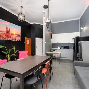 https://hostel-rpg.krakowhotelspoland.com